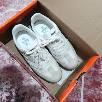 Karabük FLO Mağazasında Ayıplı Spor Ayakkabı Değişim Talebi Reddedildi