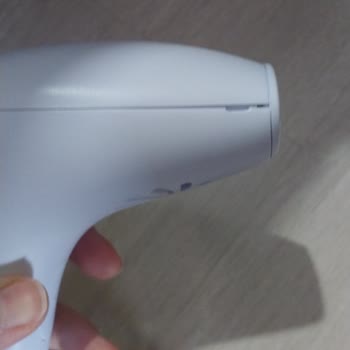 Cam Patlaması Ve Kırık Teslimat: Aynı Modelde Tekrarlanan Sorun
