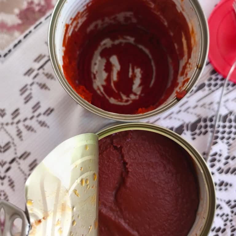 Kocaeli'de Tamek Domates Salçasının Koyu Renk Ve Acı Tat Sorunu