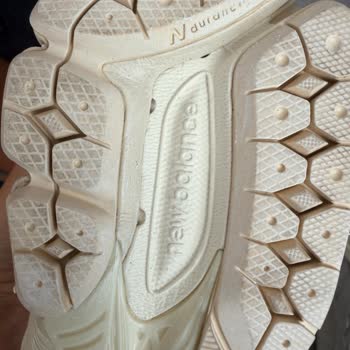 Kullanılmış Spor Ayakkabı Gönderildiği İçin Acil İade Ve Değişim Talebi