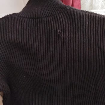 Defolu Hırka Ve Geri Dönüş Sürecindeki Uzun Bekleme