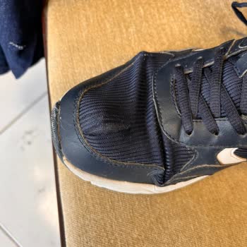 FLO Ayakkabılarda File Yırtılması Ve Üretim Hatası İddiası