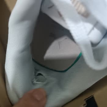Deichmann Mağazasında Satın Alınan Puma Ayakkabısının Hızlı Yırtılması Ve Çözüm Sunulmaması