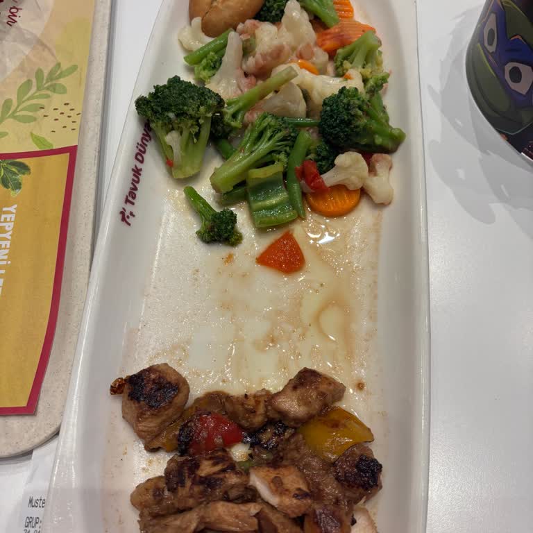 Makarna Eksikliği Ve Çalışanların Kaba Tutumu