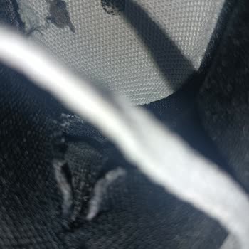 Milas FLO Mağazasında Ayakkabının Bir Ayda Yırtılması Ve İade Reddi