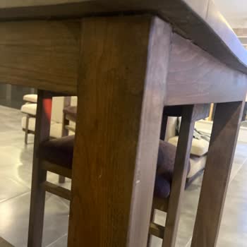 Ayıplı Ahşap Masam Ayrıldı, Yeni Ürün Gönderimi Ve Nakliye Ücreti İstemiyorum
