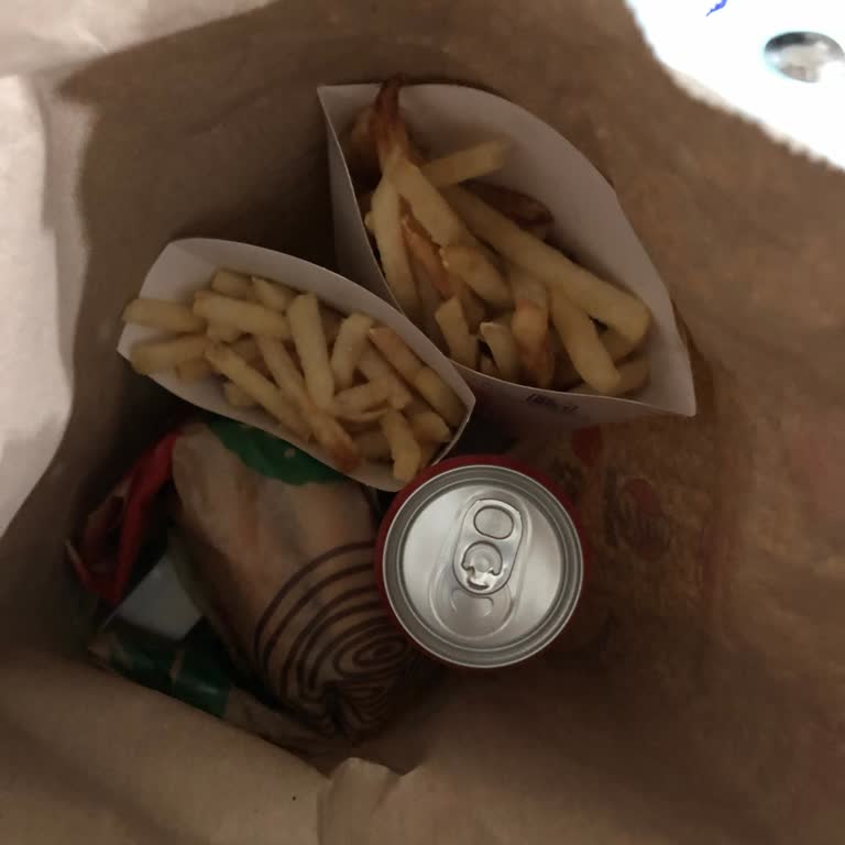 Yanlış Sipariş Gönderimi Ve Tekrarlayan Hatalar Popeyes’te Mağduriyet
