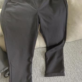 Yanlış Renk Pantolon Teslim Edildi, Hızlı Ve Pratik Çözüm Talebi