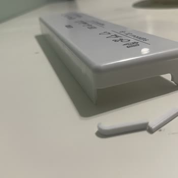Siemens Buzdolabında Alt Buzluk Rafının Tekrarlayan Kırılması Ve Ücretsiz Değişim Talebi