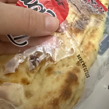 Küflü Tandır Ekmeği Ve Çürük Ürünler Mağazada Kontrol Edilmedi