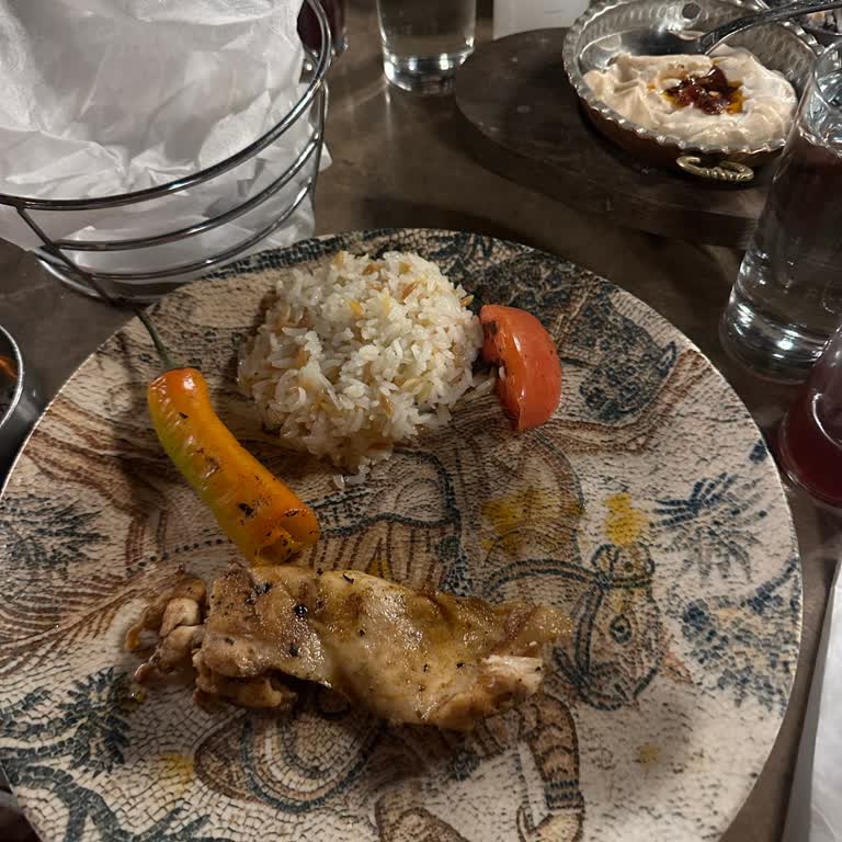 Gizli Ek Ücret Ve Kalitesiz Yemek Deneyimi