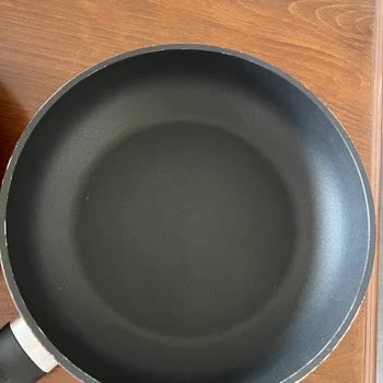 Kısa Sürede Soyulan Fissler Tava Setinde Üretim Hatası Şikayeti