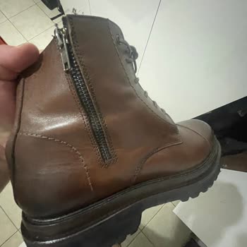 Kalitesiz Bot Ayak Yarası Verdi, Rahatsızlık Yaratıyor Ve Ücret İadesi İstiyorum