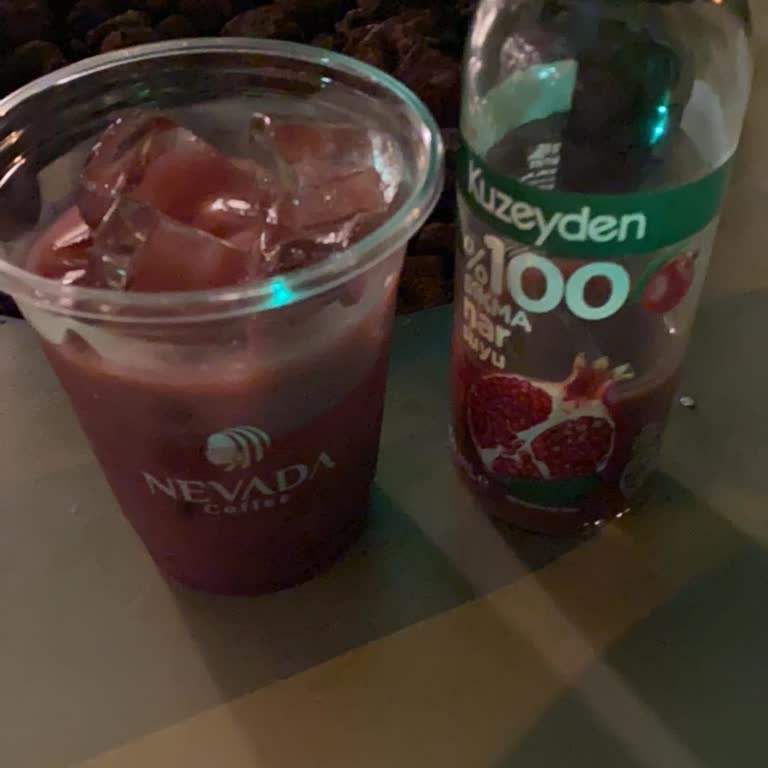 Nevada Kafe'de Buzlu Bardak İçin Alınan Ek Ücret Ve Nakit İstemi