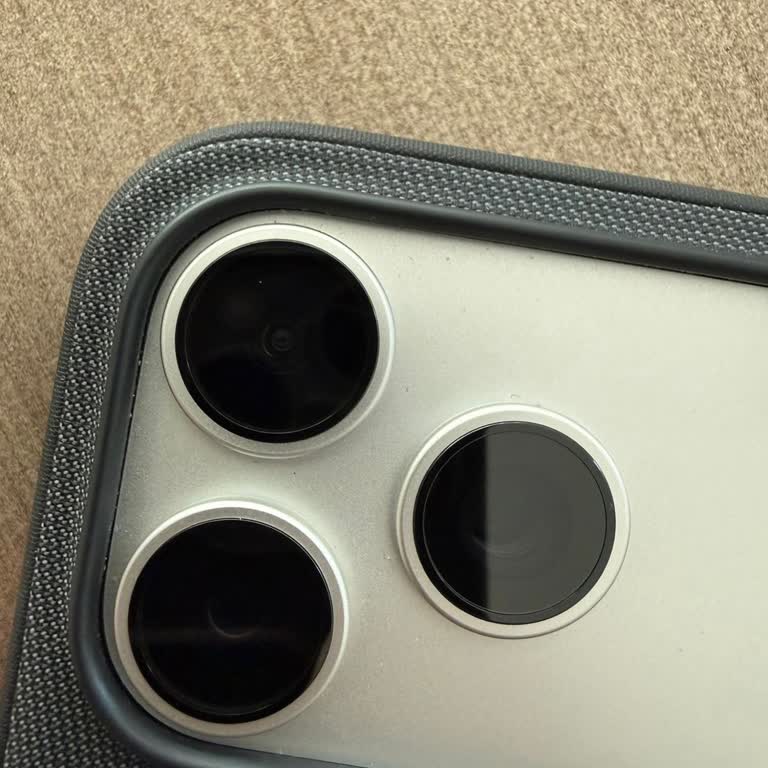 Teknosa'dan Aldığım İphone 17 Pro Max Kamera Lensindeki Beyaz Leke Şikayeti Ve Hızlı Değişim Talebi