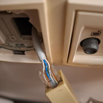 Hasarlı Data Kablosu Nedeniyle Sürekli Bağlantı Kesintileri Ve Kablonun Değişimi Talebi