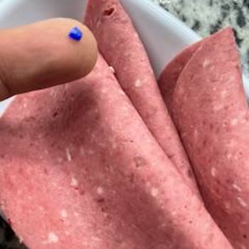 Maret Salamı İçinde Plastik Parça Bulundu, Hijyen Ve Güvenlik Şikayeti