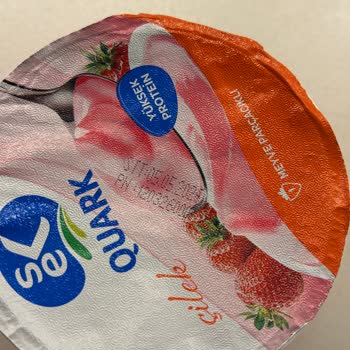 Küflü Ve Ekşi Çilekli Quark Ürünü İçin Sağlık Endişesi