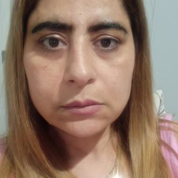 Heaven Deluxe Uşak’ta Kaş Laminasyonu Sonrası Siyah Kaşlar Ve İade Talebi