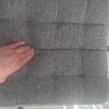 Satın Alınan Sandalyenin Orta Bölümü Kırıldı, Satıcı Yanıt Vermiyor