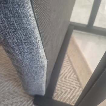 Satın Alınan Sandalyenin Orta Bölümü Kırıldı, Satıcı Yanıt Vermiyor