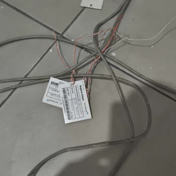 Turkcell Superonline Teknisyenleri Komşuların İnternet Kablolarını Kesti, Acil Çözüm Bekleniyor