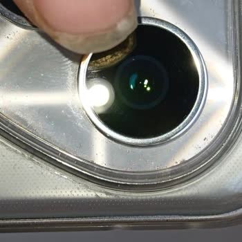 Kamera Camındaki Toz Ve Lekeler Nedeniyle Ayıplı Telefon Değişimi Talebi