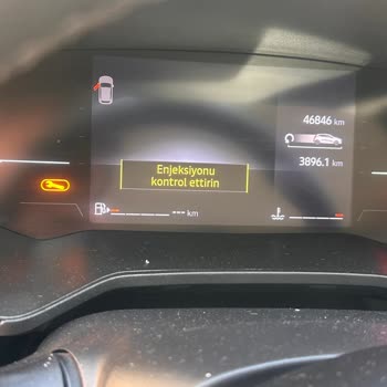 El Freni Takılı Ve Enjeksiyon Arızası Nedeniyle Araç Kullanılamadı, Ücret İadesi Talebi