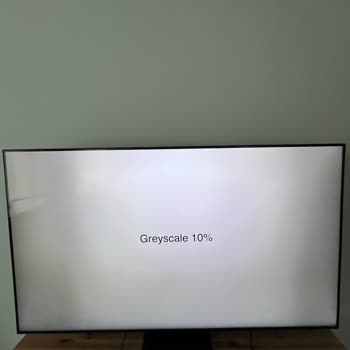 Samsung Neo QLED TV'de Görüntü Bozuklukları Ve Değişim Talebi