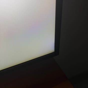 Samsung Neo QLED TV'de Görüntü Bozuklukları Ve Değişim Talebi