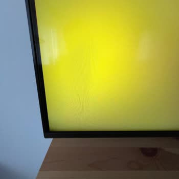 Samsung Neo QLED TV'de Görüntü Bozuklukları Ve Değişim Talebi