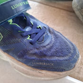 Çocuk Spor Ayakkabısında Hızlı Aşınma Ve Tüylenme: Ücretsiz Değişim Talebi