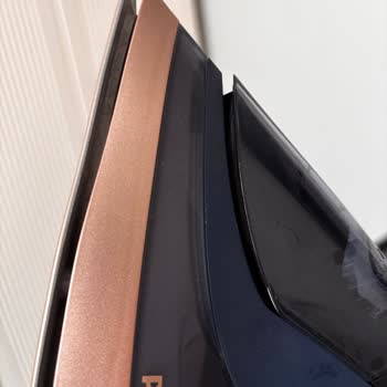 Su Haznesi Yerinden Ayrılıyor Ve Kırılıyor, Ütü Suyu Hızla Bitiriyor