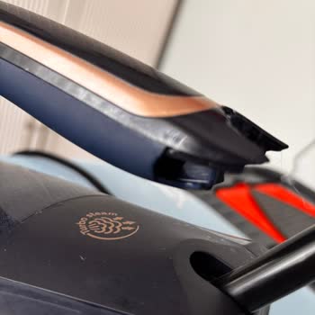 Su Haznesi Yerinden Ayrılıyor Ve Kırılıyor, Ütü Suyu Hızla Bitiriyor