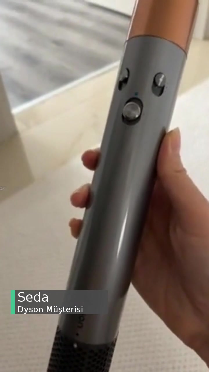 Dyson Airwrap Isınıyor Ve Kapanıyor videonun kapak resmi