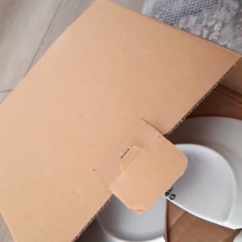 Kırık Ve Kusurlu Yemek Takımı Parçalarının Hemen Değiştirilmesini Talep Ediyorum