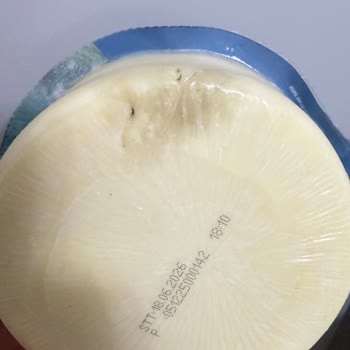 BİM Kağıthane Şubesinde Taze Kaşar Peyniri Bozulmuş, Sağlık Endişesi