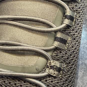 Plastik Artığı Olan Yeni Skechers Ayakkabısının Değişimini Talep Ediyorum