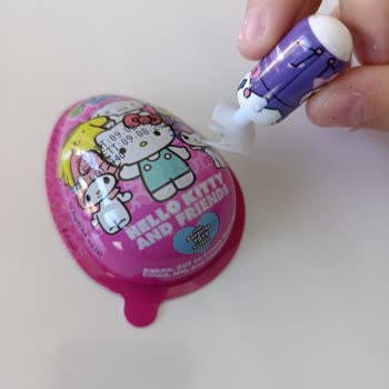 Şok Market’te Hello Kitty Sürpriz Yumurtasında Hasarlı Oyuncak, Kızımın Hayal Kırıklığı