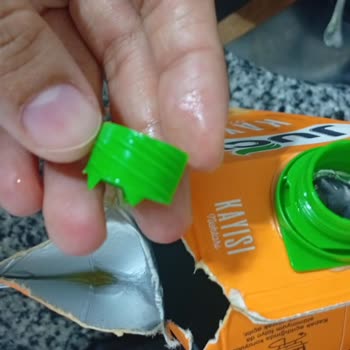 Bebek İçin Satılan Kayısı Suyunda Plastik Kapak Ve Boğulma Riski