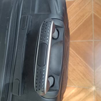 Valiz Tutma Kolu Çabuk Arızalandı, Mağazadan Cevap Yok, Ücret İadesi Talep Ediyorum