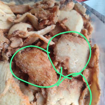 Erpiliç Tavuk Dönerinde Beyaz Pütürler Ve Yapış Yapış Doku Üzerine Şikayet