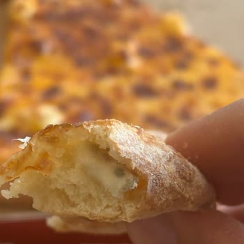 Küflü Pizza Sağlık Riskine 1100 TL İade Bekliyor