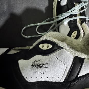 Lacoste Ayakkabısının Kısa Sürede Kalite Ve Dayanıklılık Problemleri