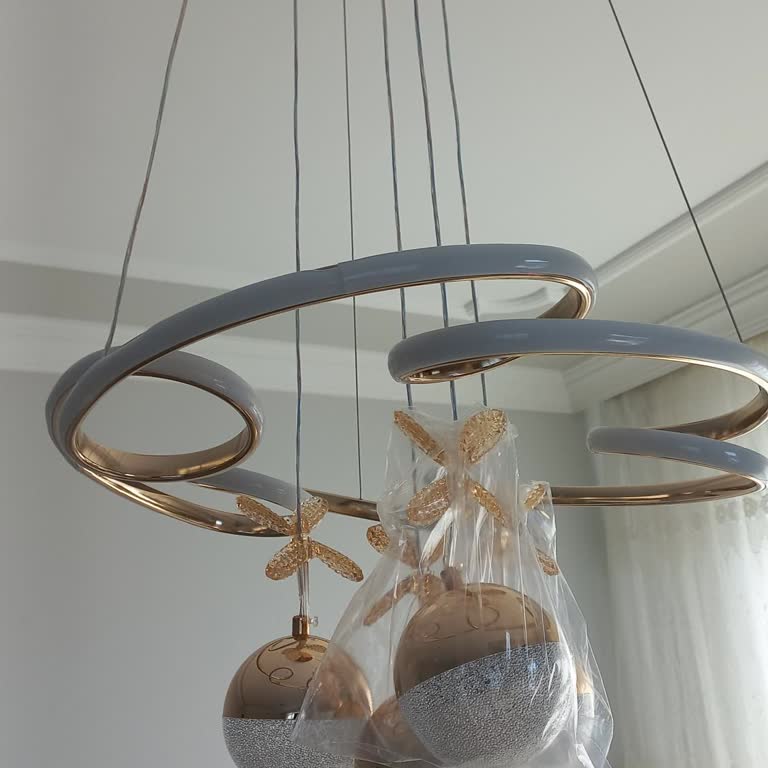 Arızalı Ve Kırık Avizeler Tekrar Gönderildi Mağduriyet Yaşadım