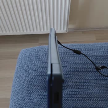 Yetkili Olmayan Servisten Zorunlu 2.005 TL Ödeme Ve Hasarlı Laptop Teslimi