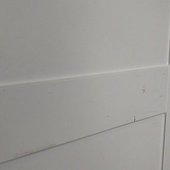 Eksik Kulplar Ve Çizik Gardırop Ürünü İçin Hızlı Çözüm Bekleniyor