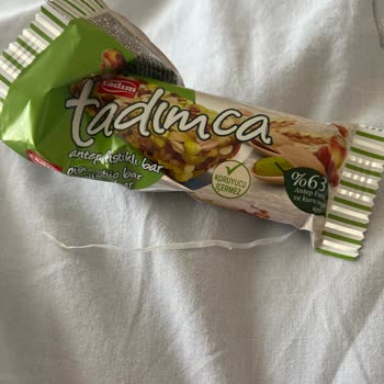 Tadımca Antep Fıstıklı Bar’da Plastik Parça Bulunması Ve Sağlık Endişesi