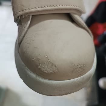 Vicco Çocuk Ayakkabısının Deri Çatlaması Ve Mağaza Çalışanlarının İlgisiz Yaklaşımı