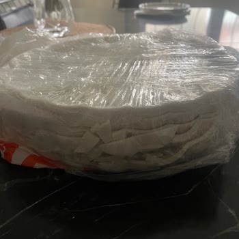 Hepsiburada’da Kırık Ve Eksik Parçalı Yemek Takımı, Satıcı Yanıtsız